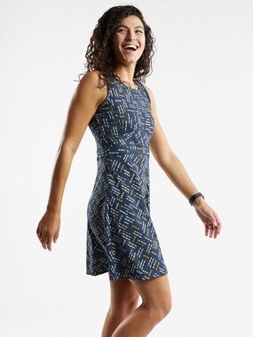 Title Nine Dream Dress dark blue Crossroads pattern summer golf women’s size M